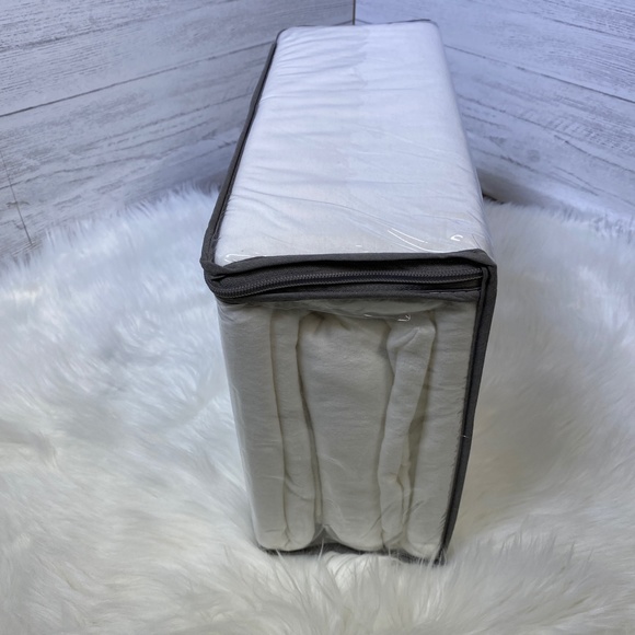 ✨FINAL STOCK✨Queen 4pc White Flannel Bedsheets - Picture 2 of 4